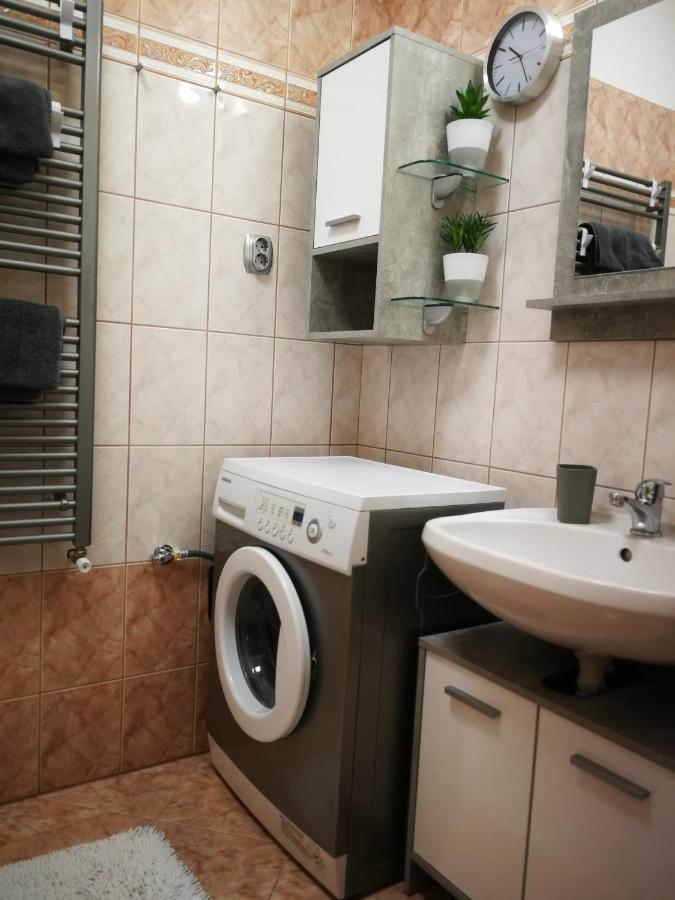 Voeroesmarty Apartman Miskolc - Belvaros - Downtown 외부 사진