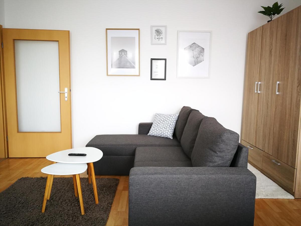 Voeroesmarty Apartman Miskolc - Belvaros - Downtown 외부 사진